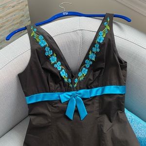 Black deep V beck dress